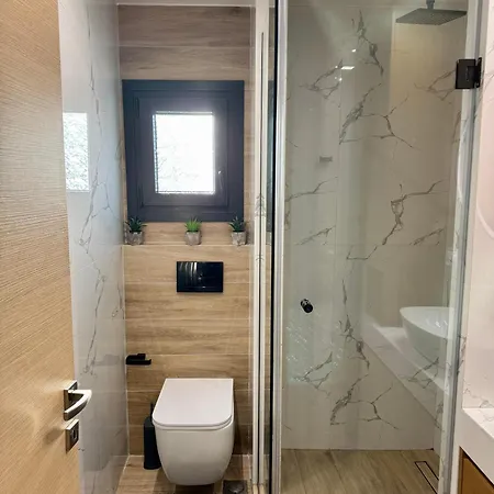 Mnemes ネオイ・エピヴァタイ